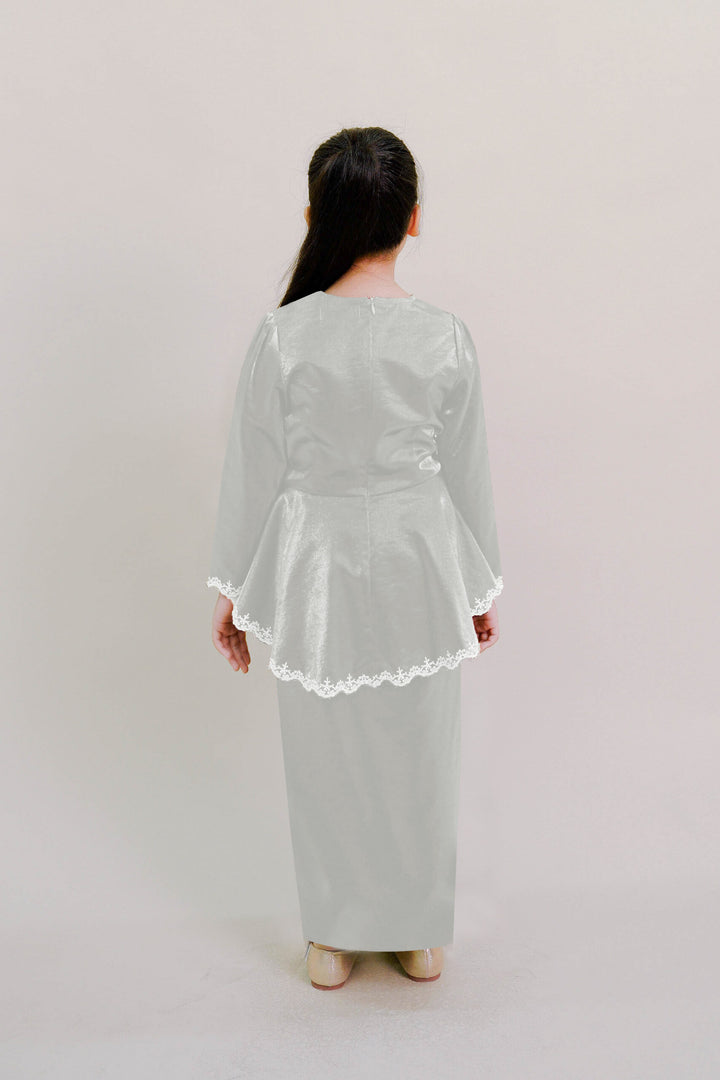 Della Kids Kurung in Silver