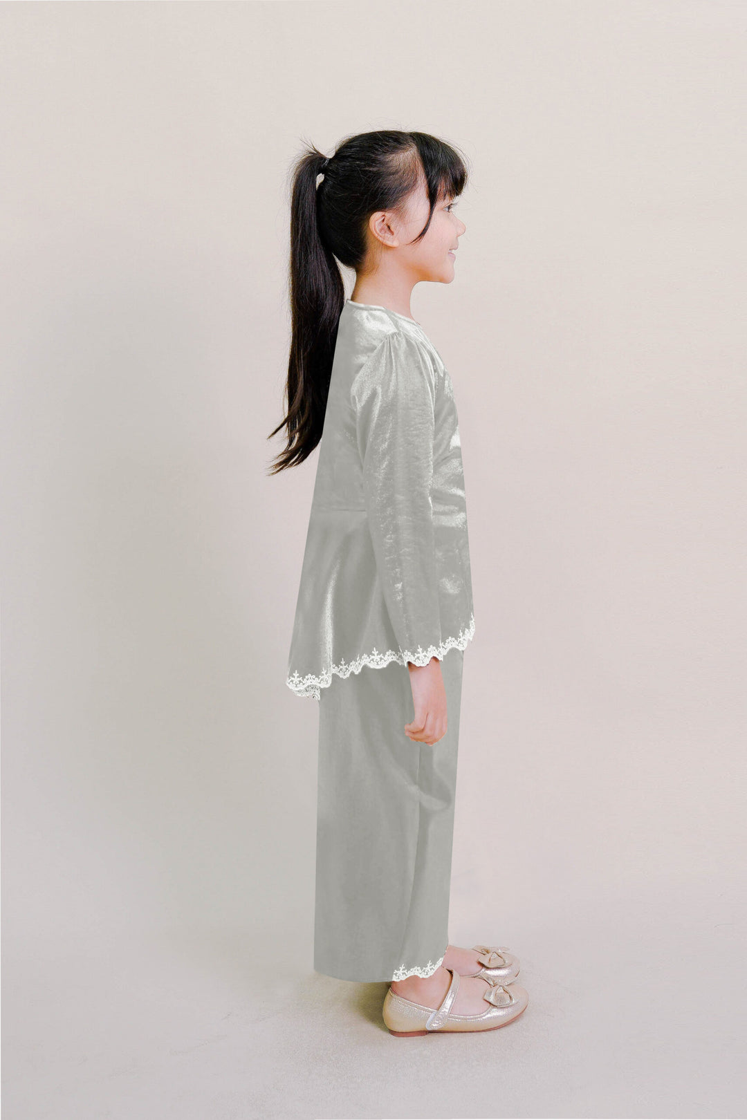 Della Kids Kurung in Silver