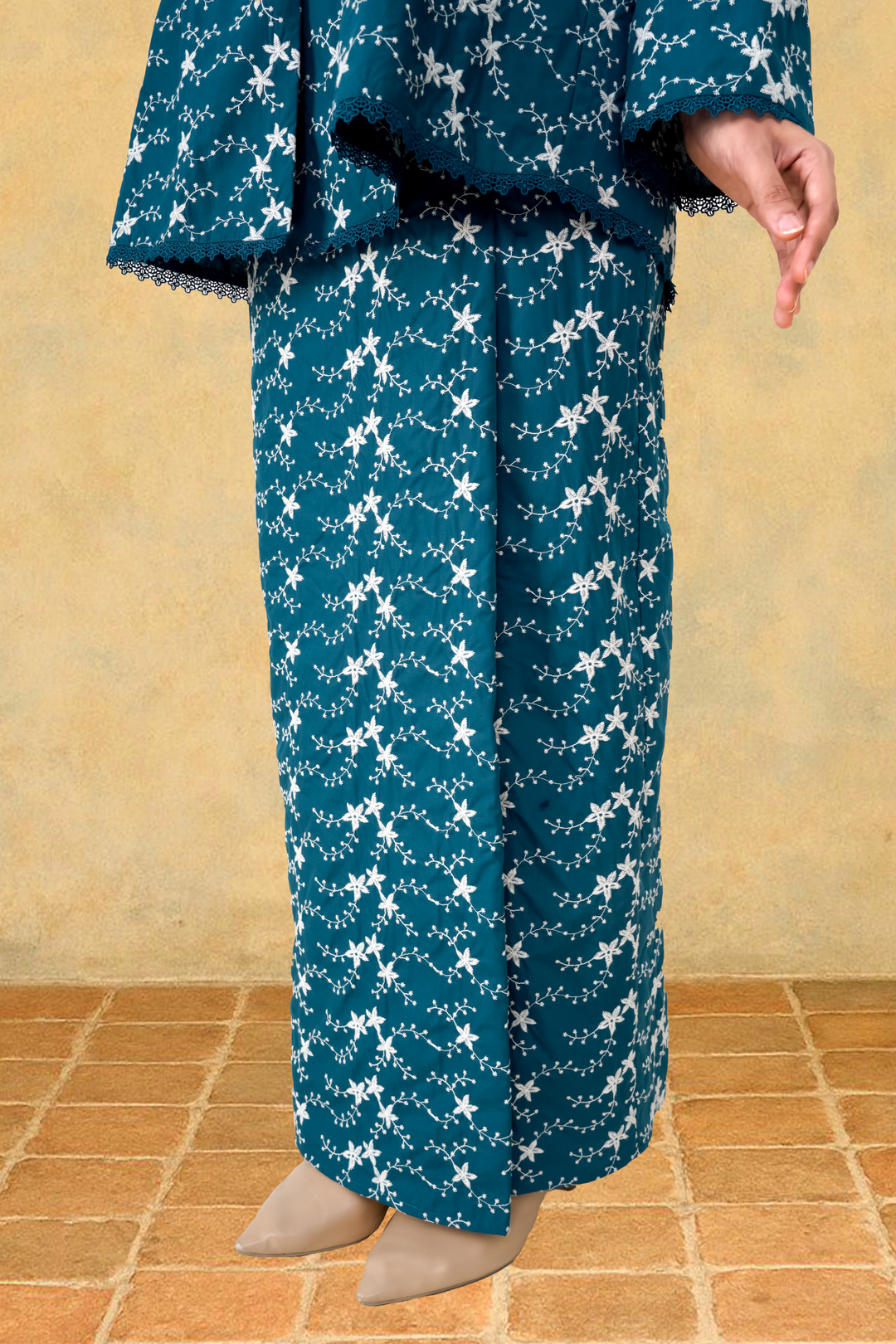 Leia Kurung