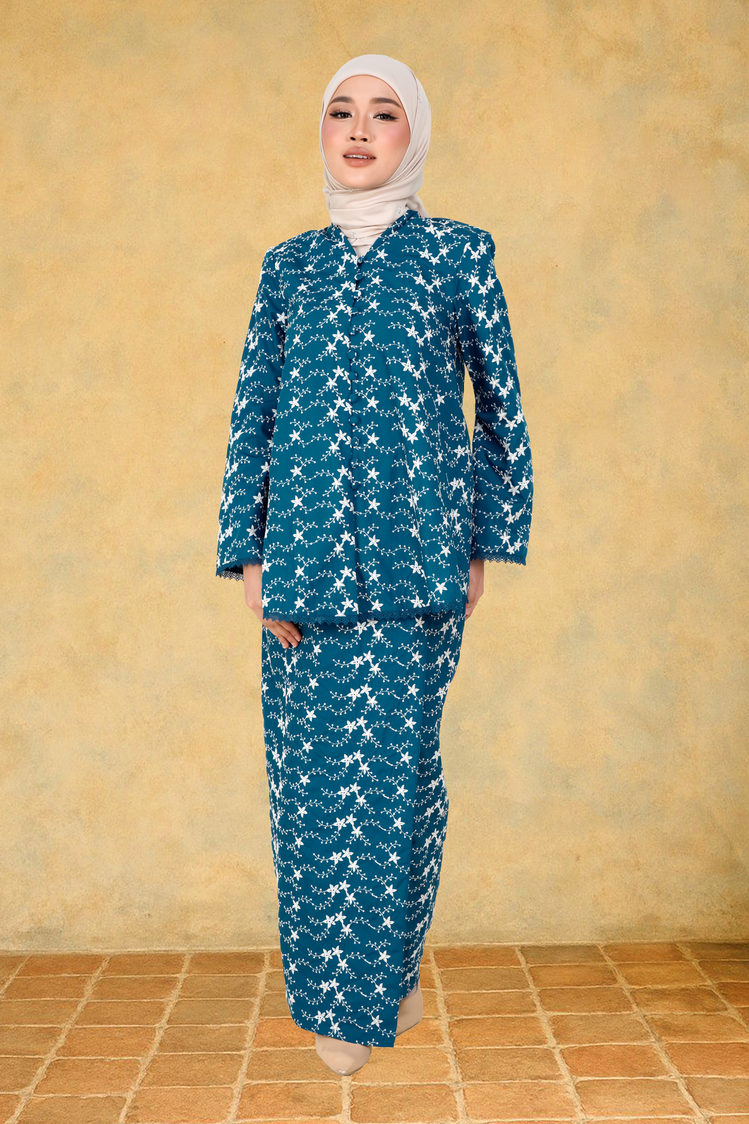 Leia Kurung