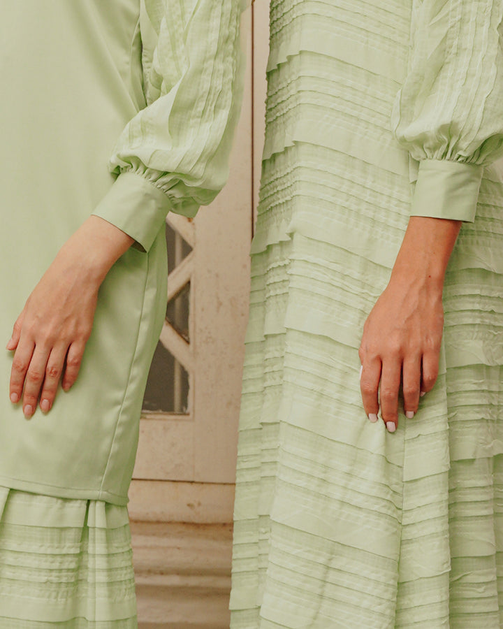 Teratai Dress Green