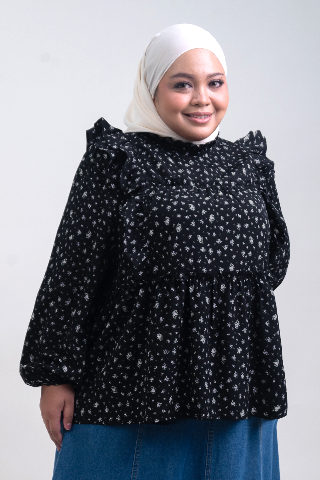 Uzmaa Plus Size Ruffled Floral Blouse Black