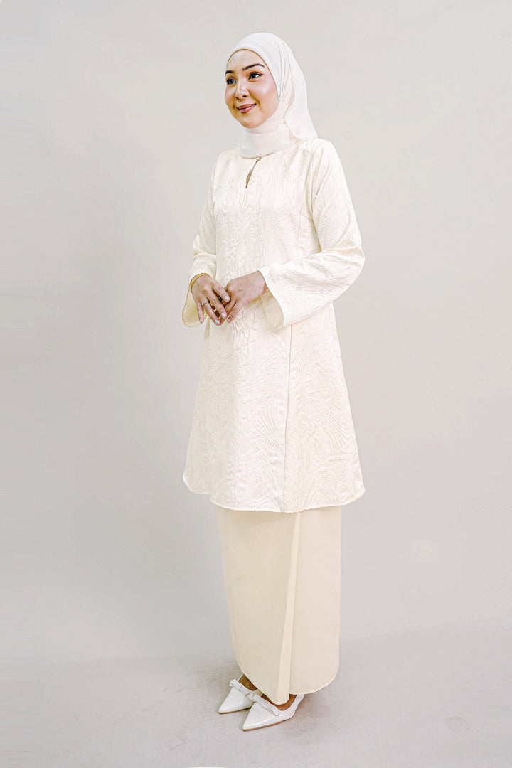 Ayla Duchess Kurung in Cream