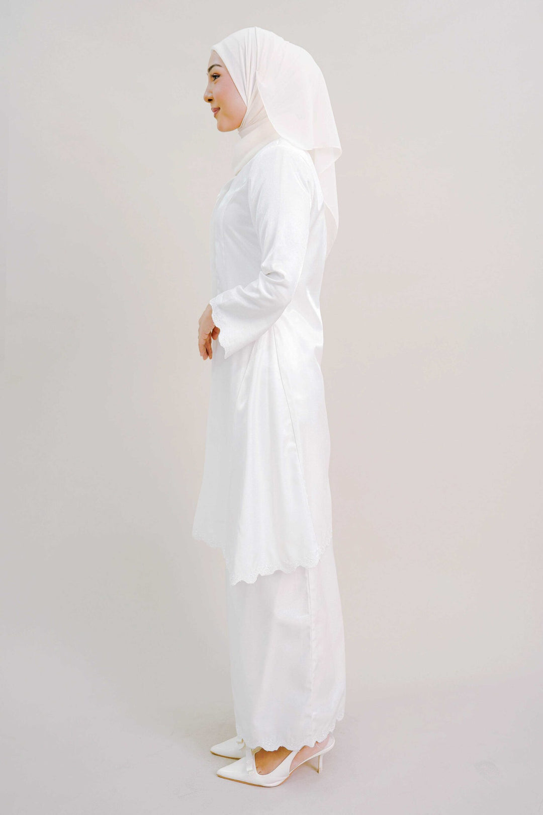 Orlin Kurung in White