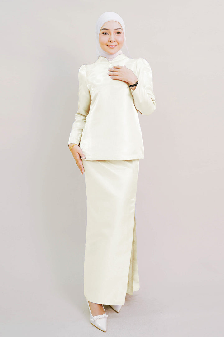 Kalea Shimmer Kurung in Soft Yellow